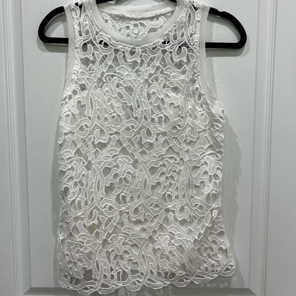 Women’s crochet top
